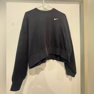 Women’s Nike Small cropped sweatshirt